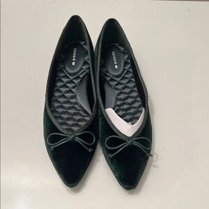 *NWT* Birdies Goldfinch Flats